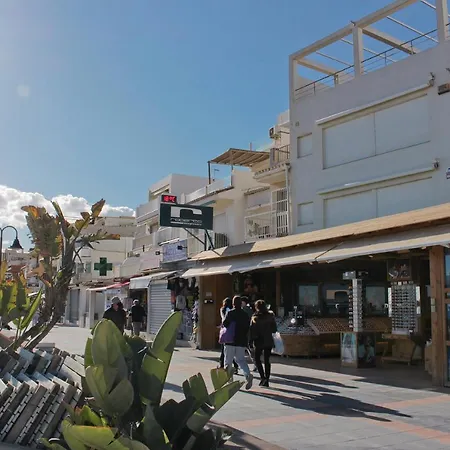 아파트 Apartamento Unico En La Carihuela 토레몰리노스